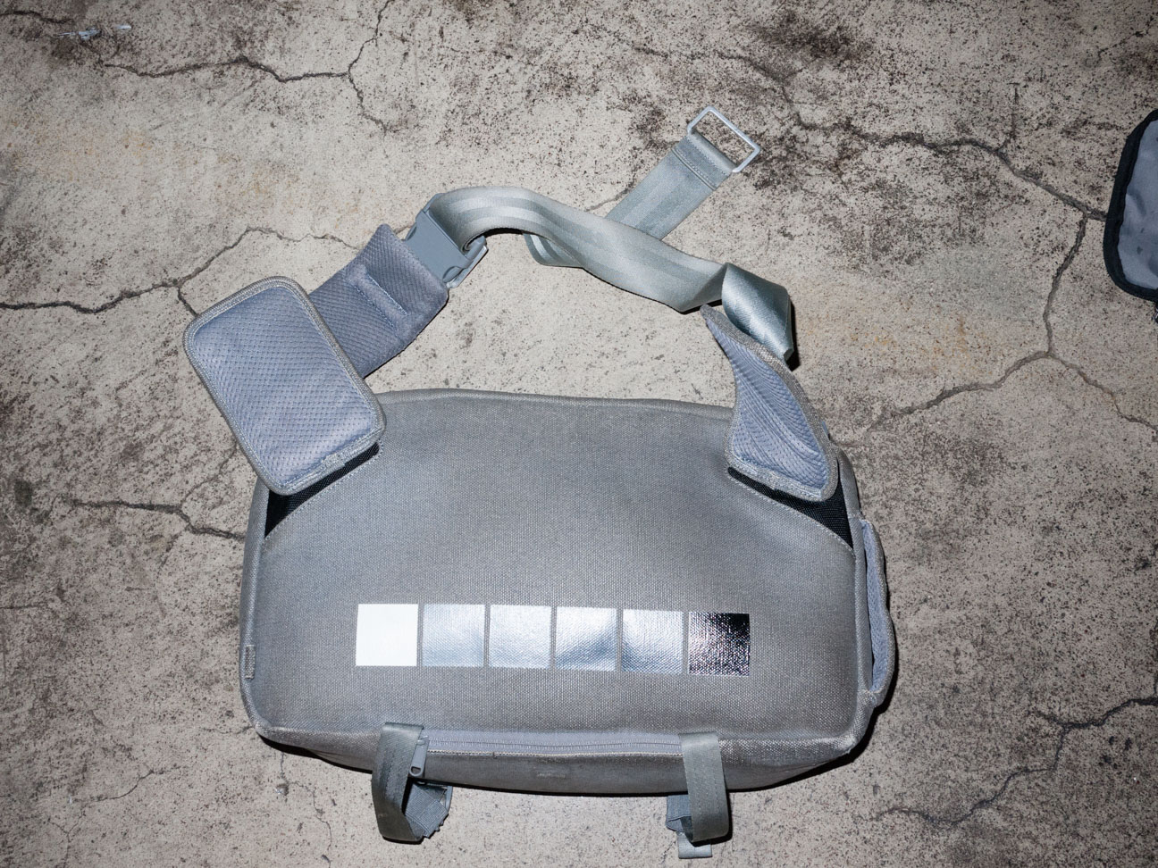 Ari InCase Travel Camera Bag