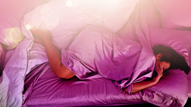 Women’s Guide to a Good Night’s Sleep in Menopause